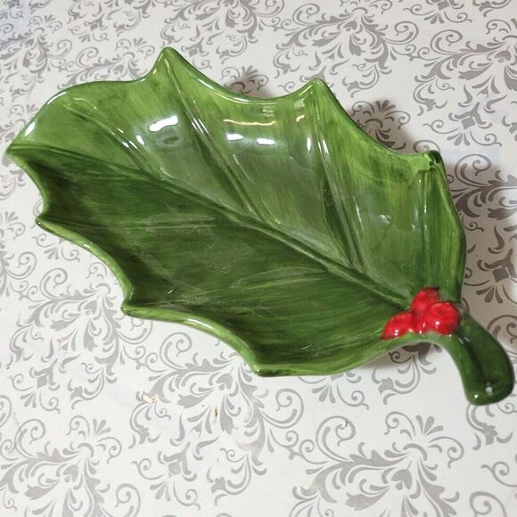 Maxcera Holly Berry  Porcelain Leaf Serving Dish 10" stem to point 5" wide. EUC - Picture 5 of 10